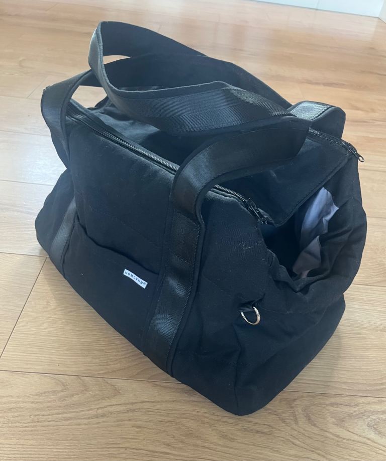 Homlynn Dog car seat/Pet carrier. Unused.