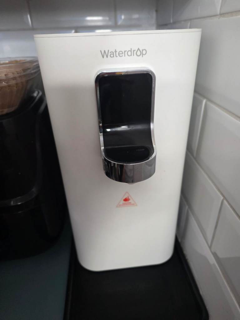 Waterdrop Water Filter Dispenser – Good Condition
