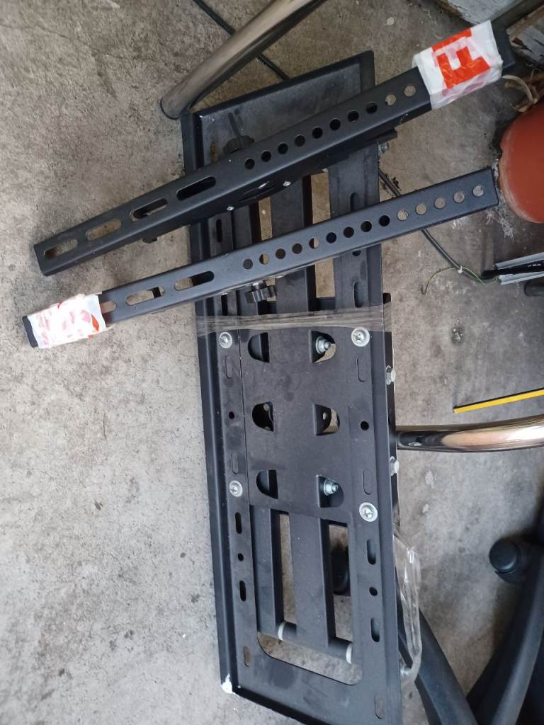 Universal TV Wall Mount Bracket – Black, Good Condition