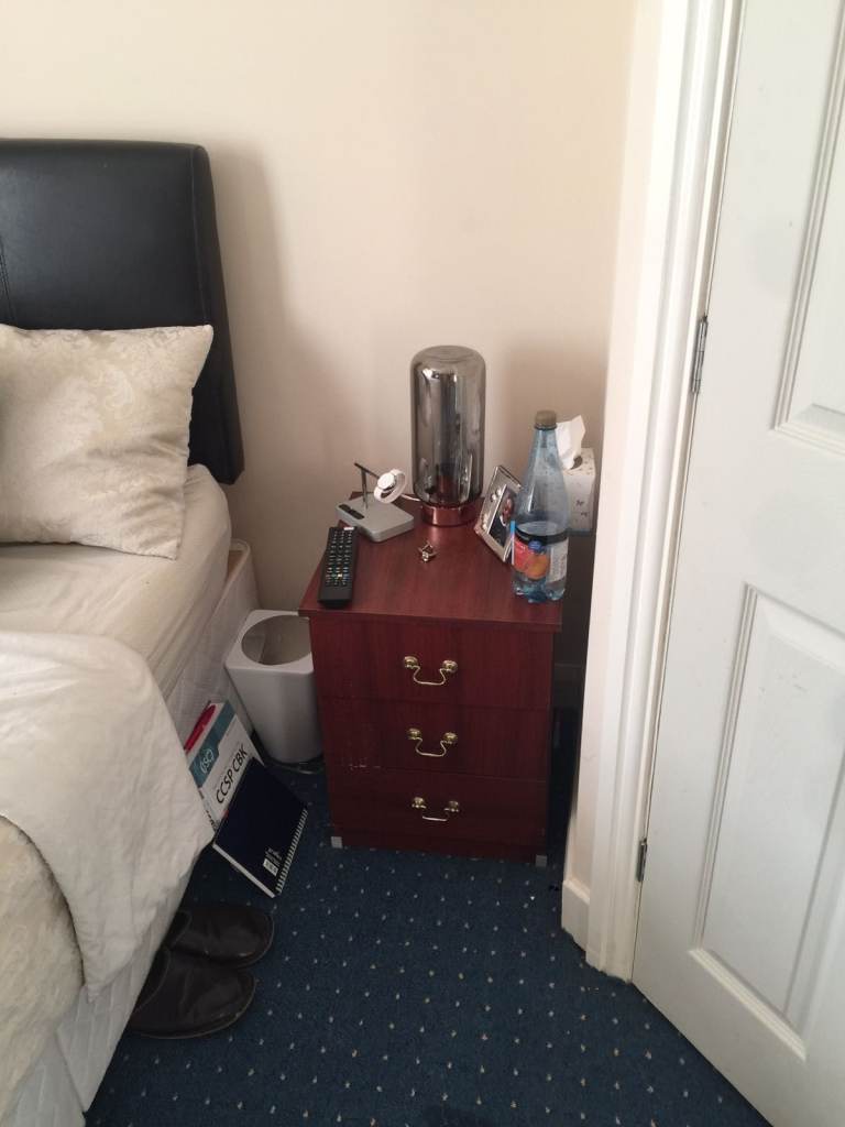 single room double bed  for single person 