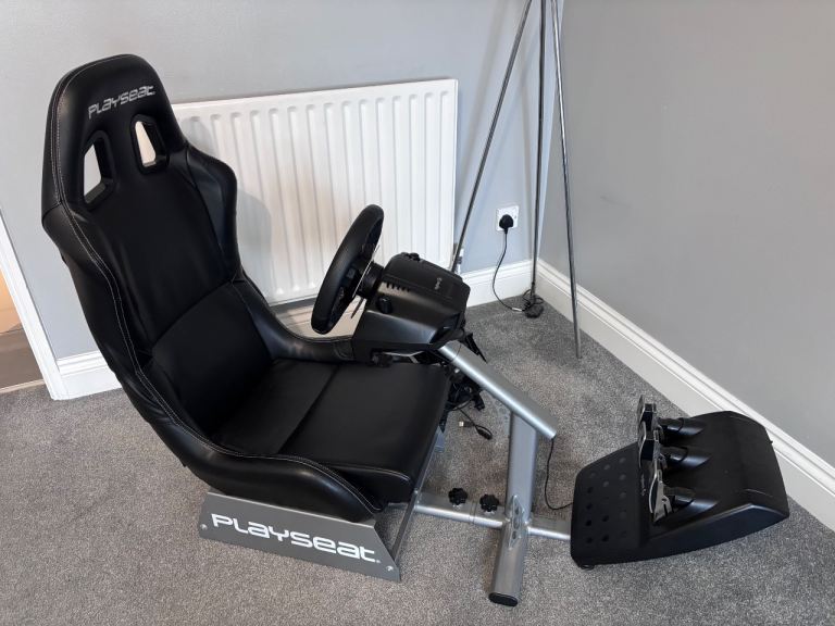 Playseat, Logitech Steering Wheel, Pedals & Gearshift