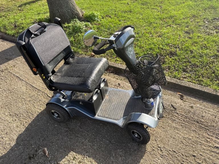 Sterling Sapphire 2 scooter like new