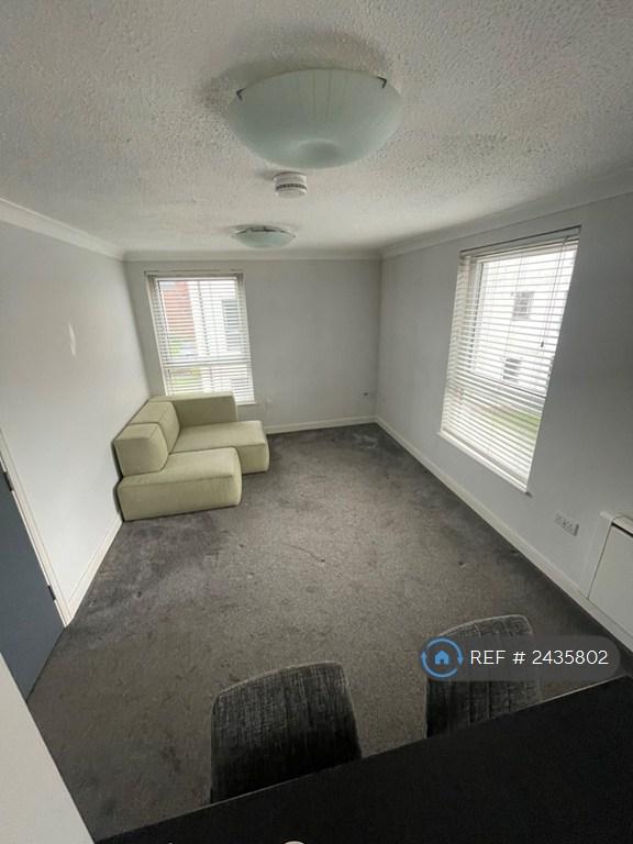 2 bedroom flat in Ferry Gait Place, Edinburgh, EH4 (2 bed) (#2435802)