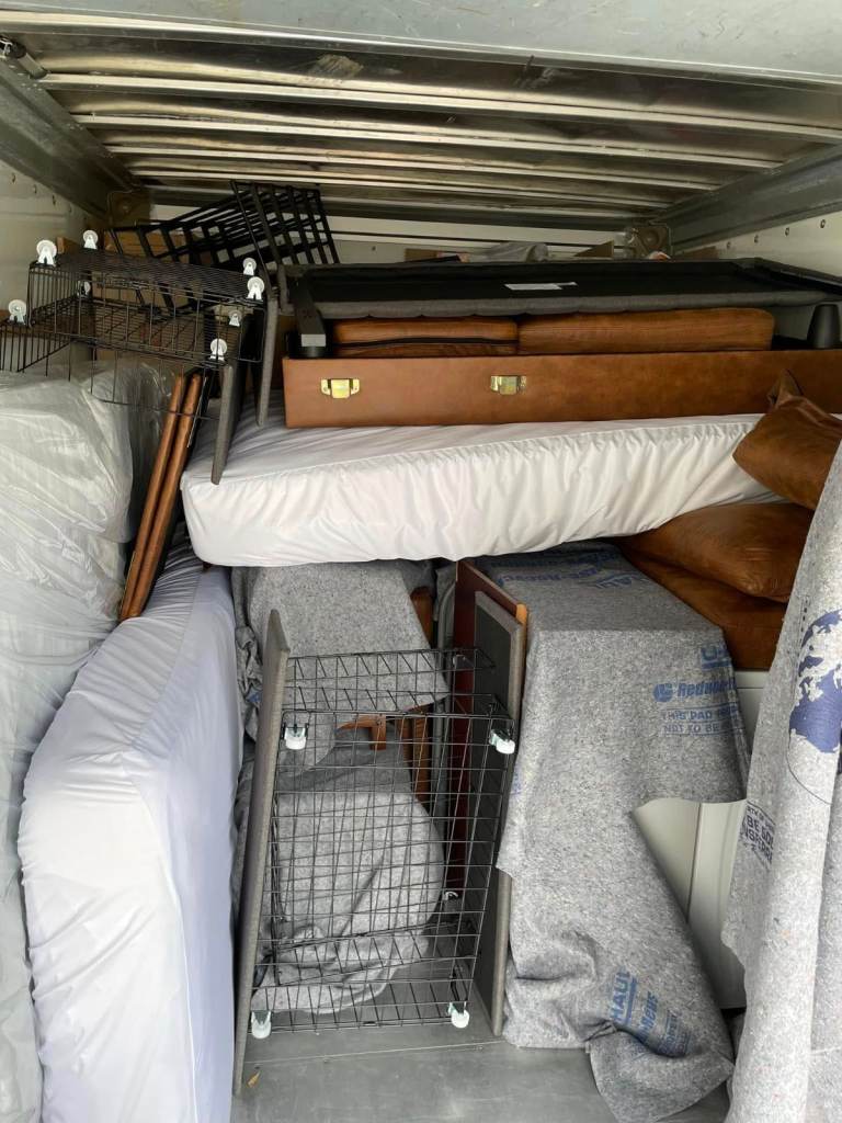 Trusted🔑 Professional Movers🚚man with a van🪑 Removal Van | man and a van📦 man with a van hire