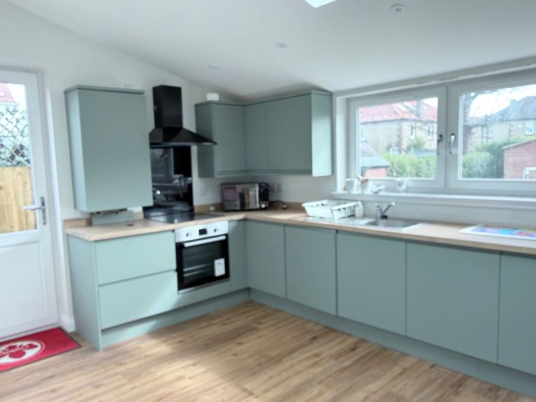 two bed flat to let Granton road