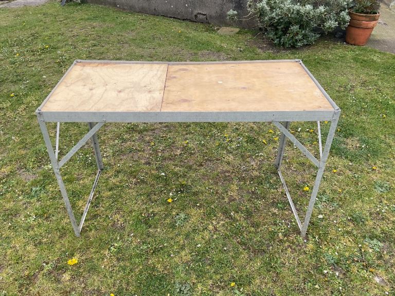 Aluminium greenhouse potting table.