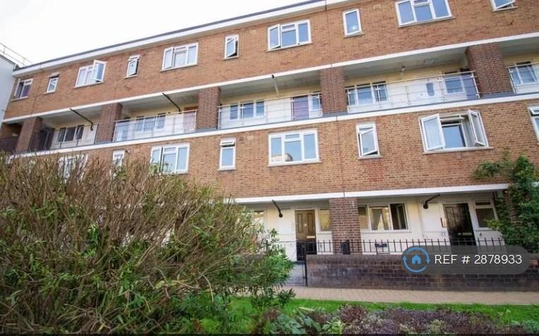 3 bedroom flat in Eric St, London, E3 (3 bed) (#2878933)