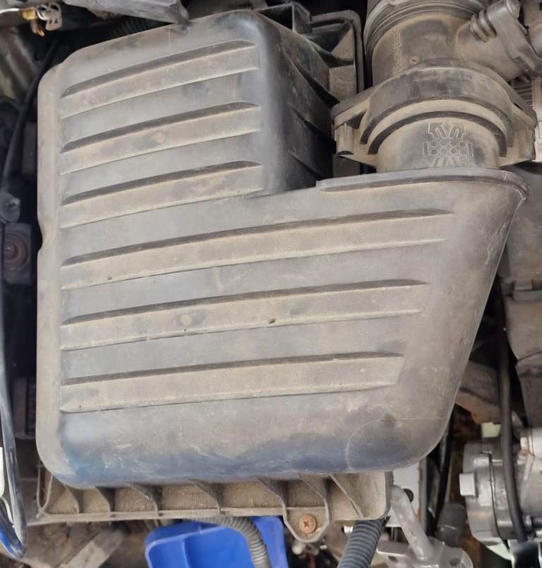 Air Filter Box Vw Sharan 2006 1.9 TDI