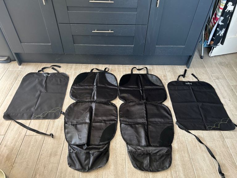2 Deluxe Munchkin Brica Black Car Seat Protector Kick Mats & 2 Britax Car Seat Protectors - GC