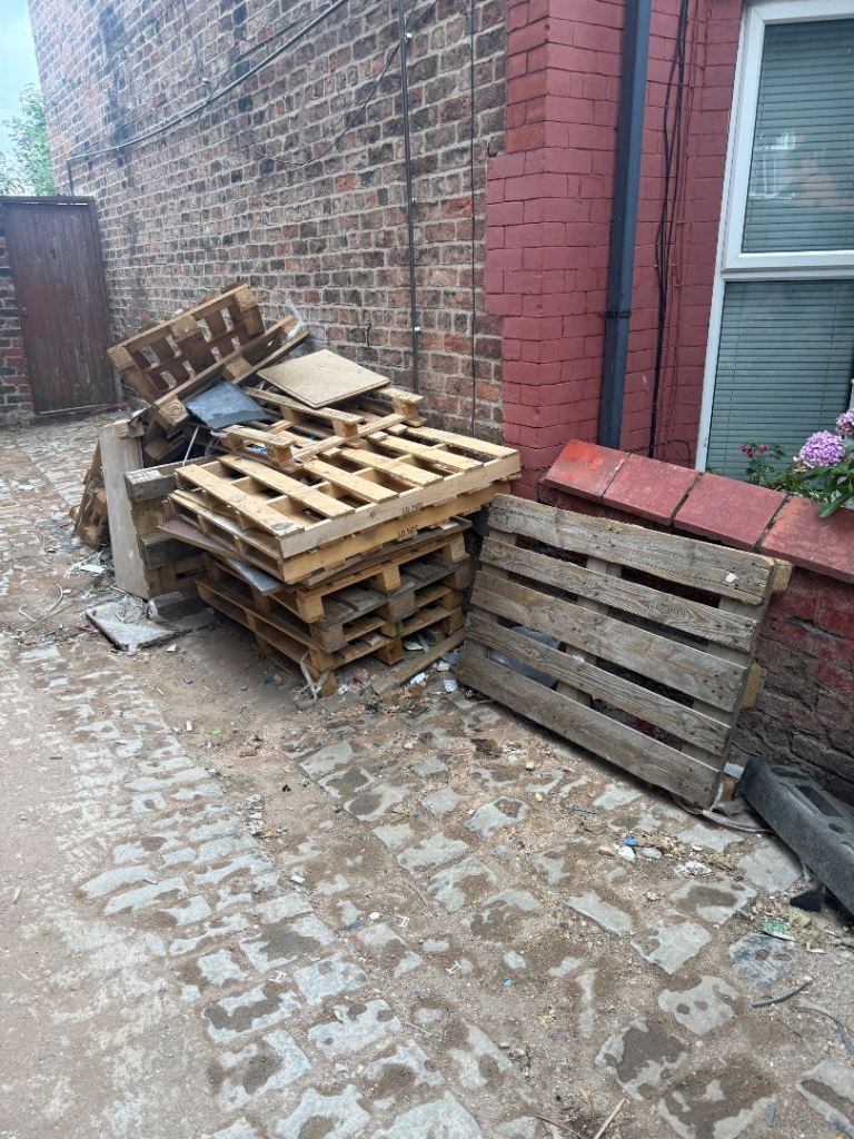 Free pallets pick up from wirral
