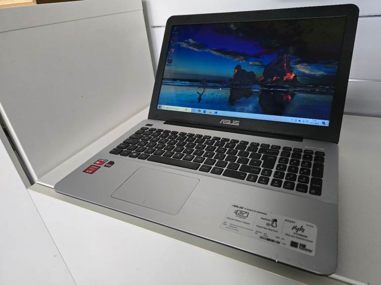 Asus X555Y 15inch laptop 8GB Ram, 240GB SSD