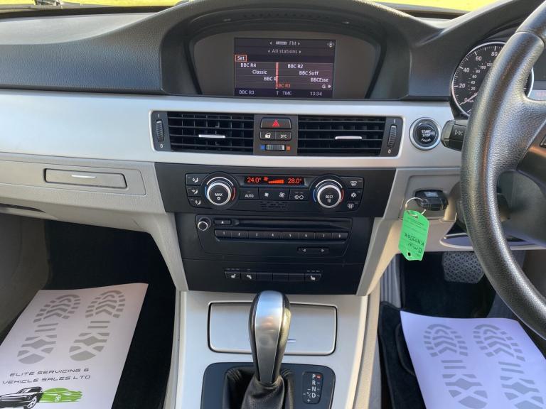 BMW 3 SERIES 2.0 320d SE Saloon 2009