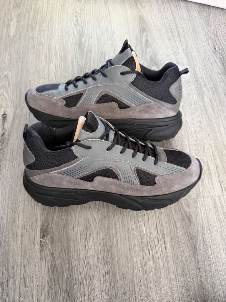 Celebre Liscio Trainer / Grey/Black -Size-Uk10