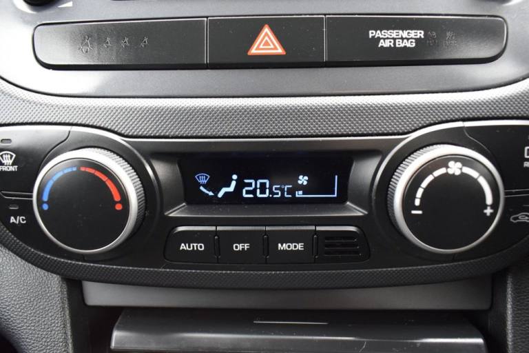 2017 Hyundai i10 1.0 Premium Hatchback 5dr Petrol Manual Euro 6 (66 ps) Hatchback Petrol Manual