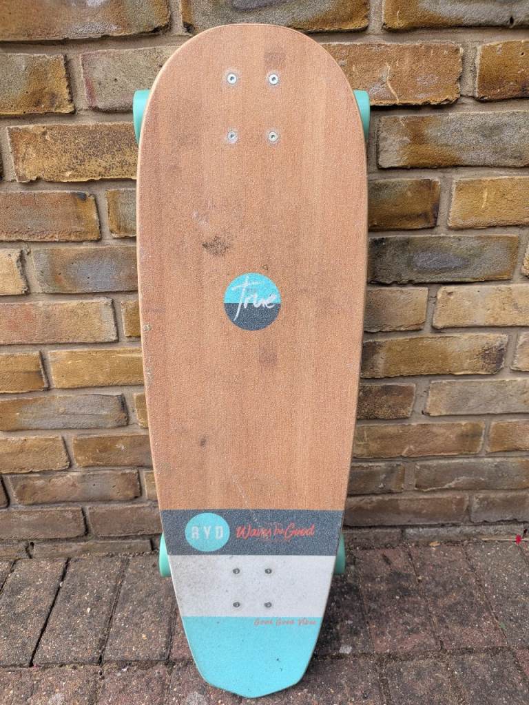 RYD Waves Longboard Skateboard – Good Condition