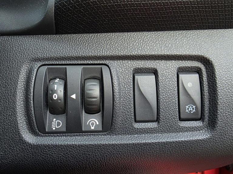 2016 Renault Clio 1.5 dCi Dynamique Nav Euro 6 (s/s) 5dr HATCHBACK Diesel Manual