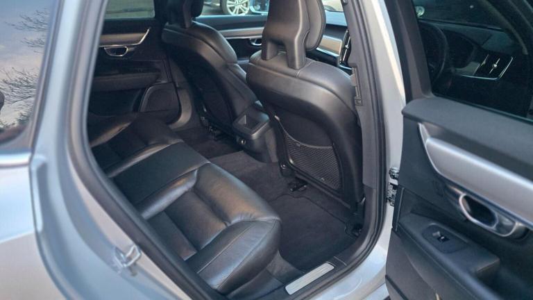 VOLVO S90 2.0 D4 Momentum Auto Euro 6 (s/s) 4dr 2018