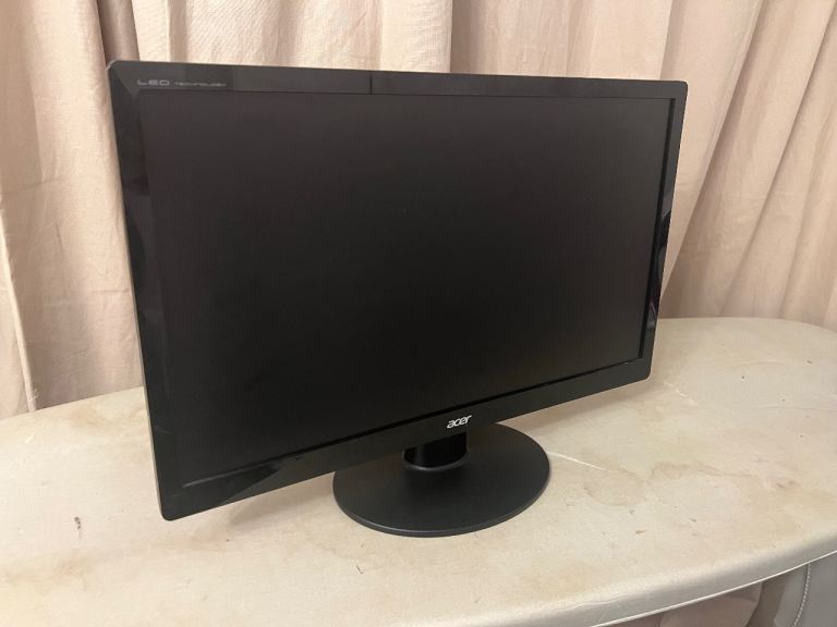 Acer 22” widescreen monitor with power supply 