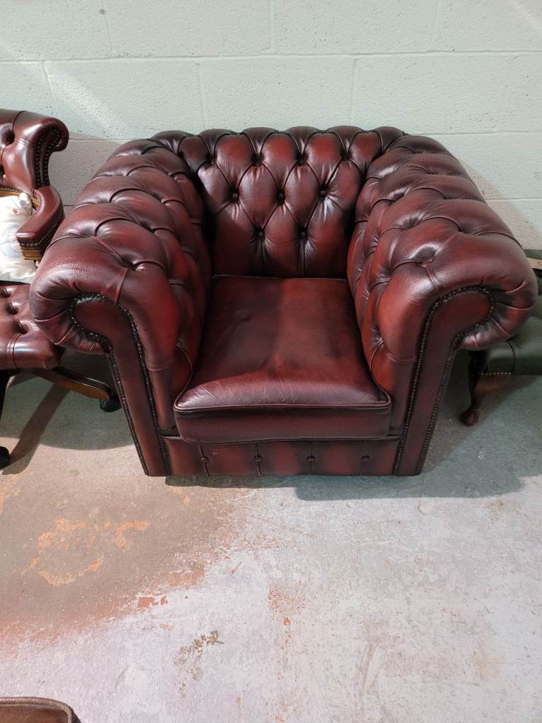 Traditional Red Leather Chesterfield Armchair