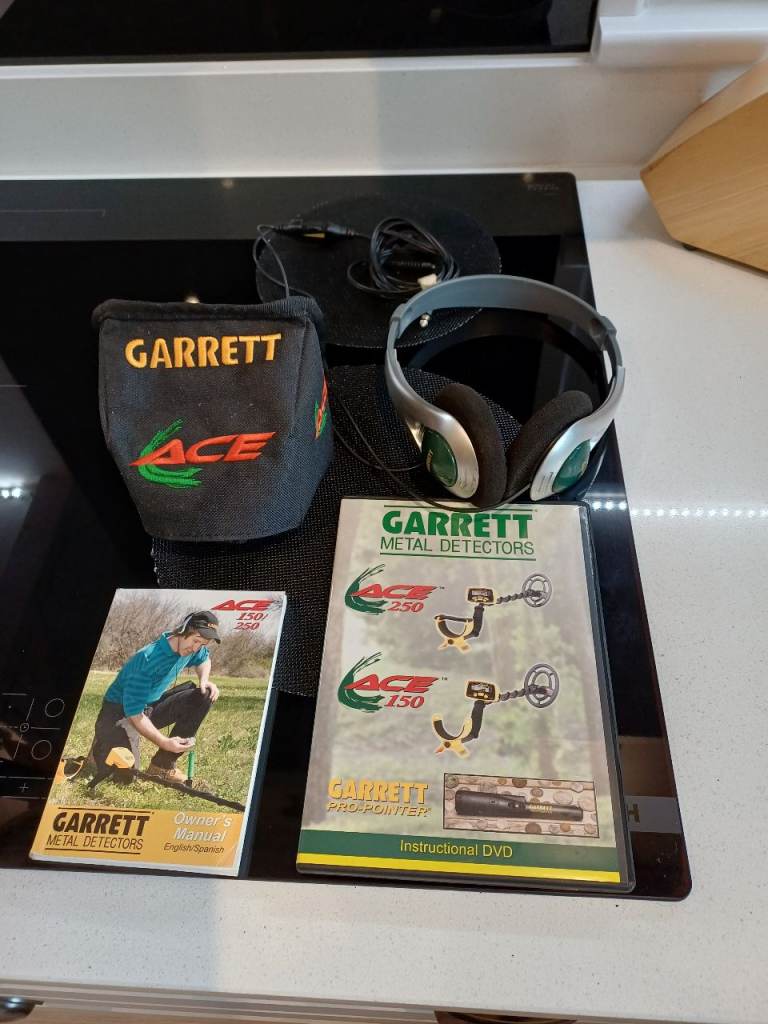 Metal Detector - Garrett Ace 250