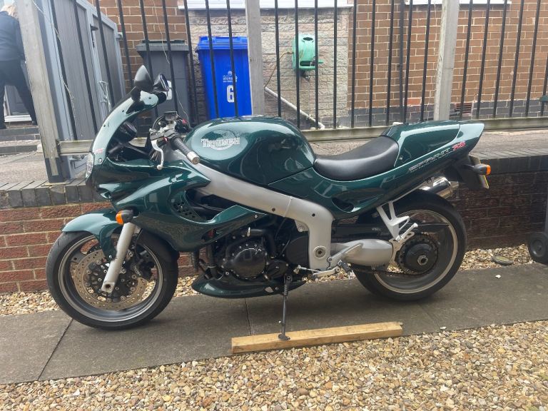 Triumph, SPRINT, 2004, 955 (cc)