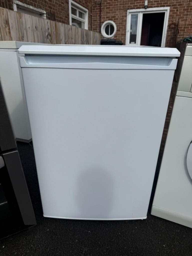 Under the counter fridge Fully warranted Fully reconditioned £79