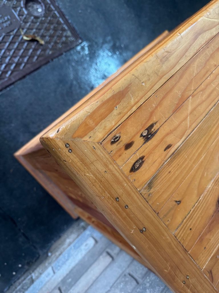 Rustic Solid pine merchant chest of drawers very good condition possible delivery