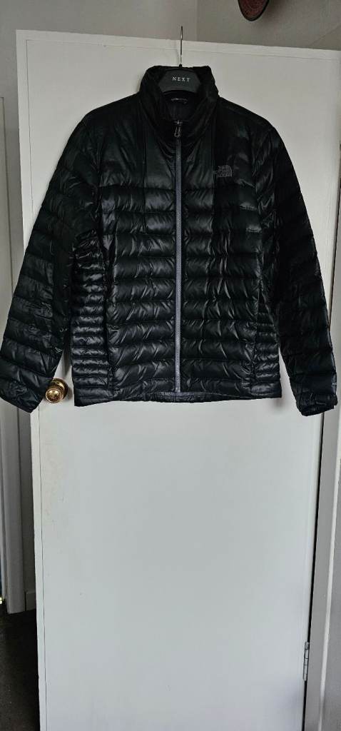 THE NORTH FACE GOOSE DOWN JACKET .LARGE .VERY NICE CONDITION