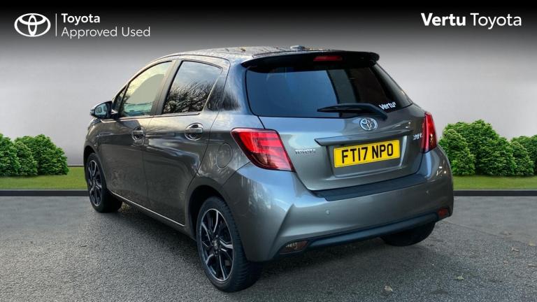 2017 Toyota Yaris 1.33 VVT-i Design 5dr Petrol Hatchback Hatchback Petrol Manual