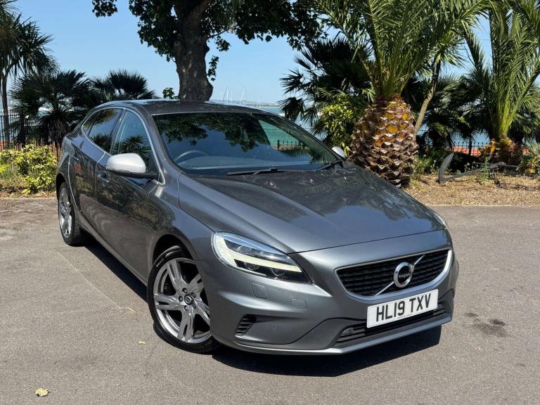 2019 Volvo V40 2.0 R-Design Pro D2 Hatchback Diesel Manual