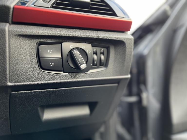 BMW 1 SERIES 2.0 118d Sport 5-Door 2016