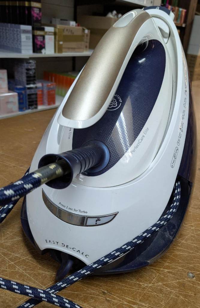 Phillips Perfect-Care Elite Steam Generator Iron