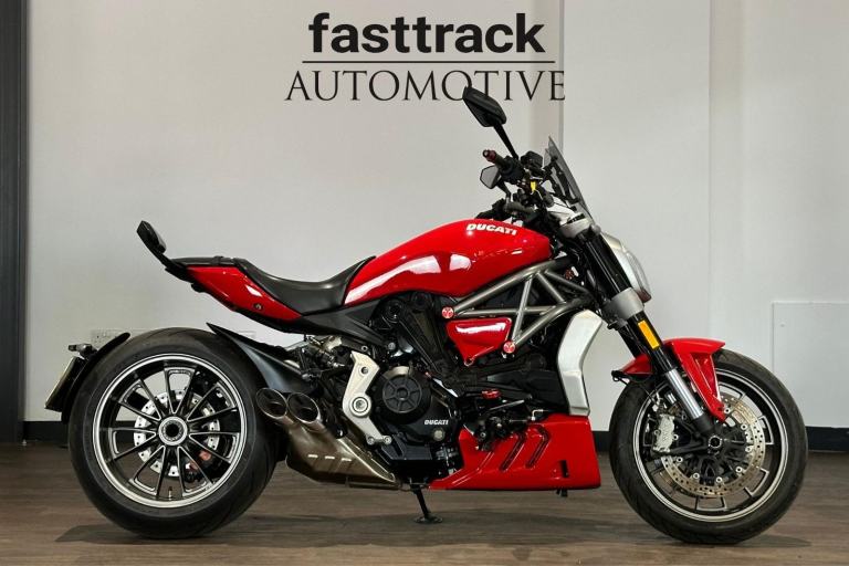 Ducati X DIAVEL - 2017 - BESPOKE DUCATI RED 