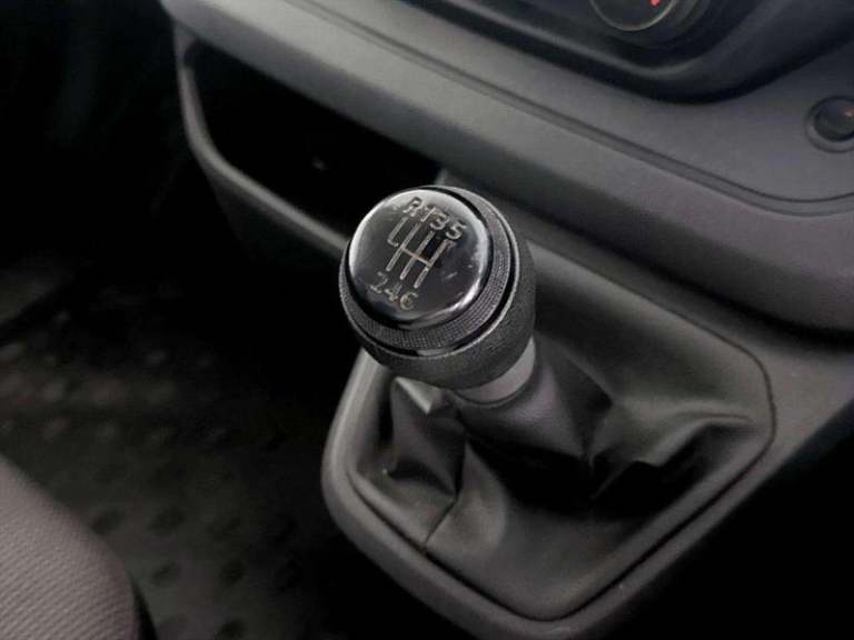 2022 Renault Trafic 2.0 dCi Blue SL28 Business L1 H1 Euro 6 (s/s) 5dr Manual Panel Van Diesel Manual