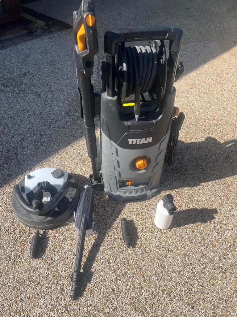 Titan Pressure Washer with Accessories - Spare or Repair