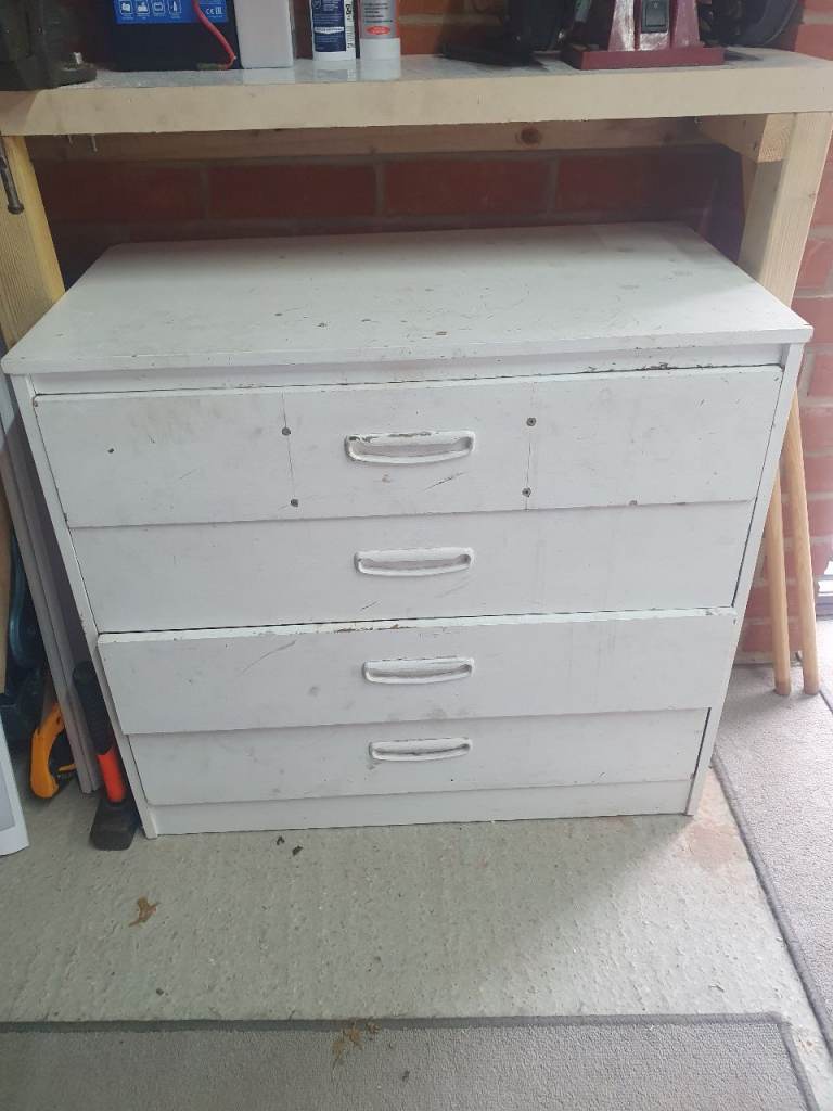 White 4-Drawer Chest of Drawers – Fair Condition