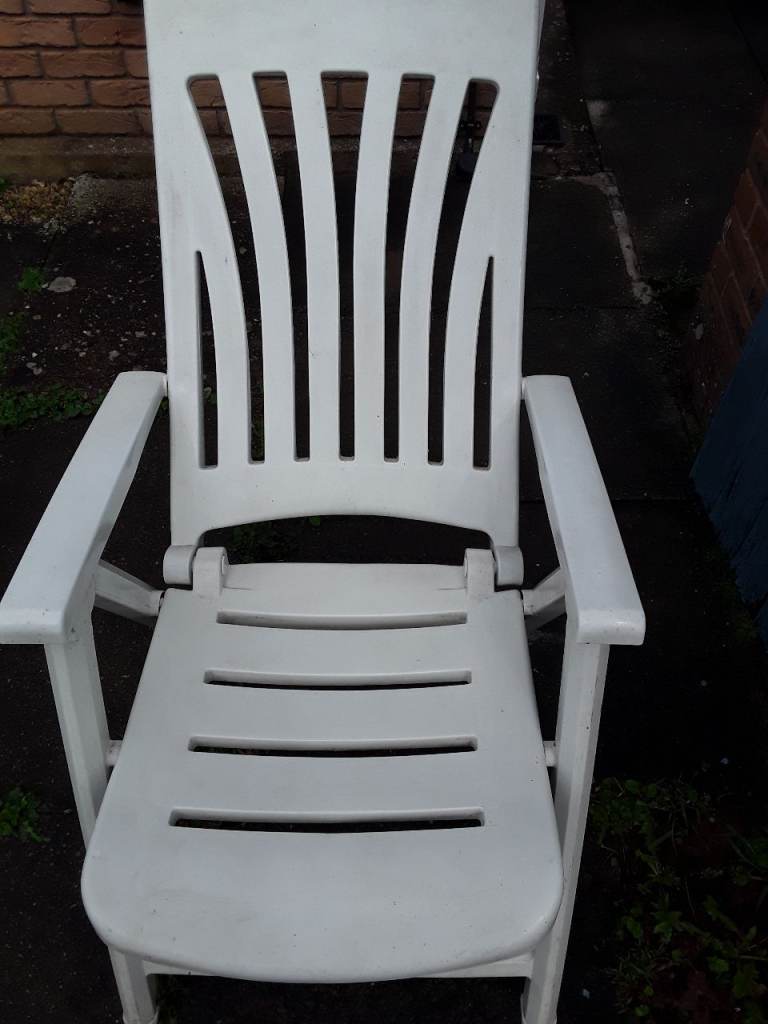 White Plastic Garden Chair – Good Condition