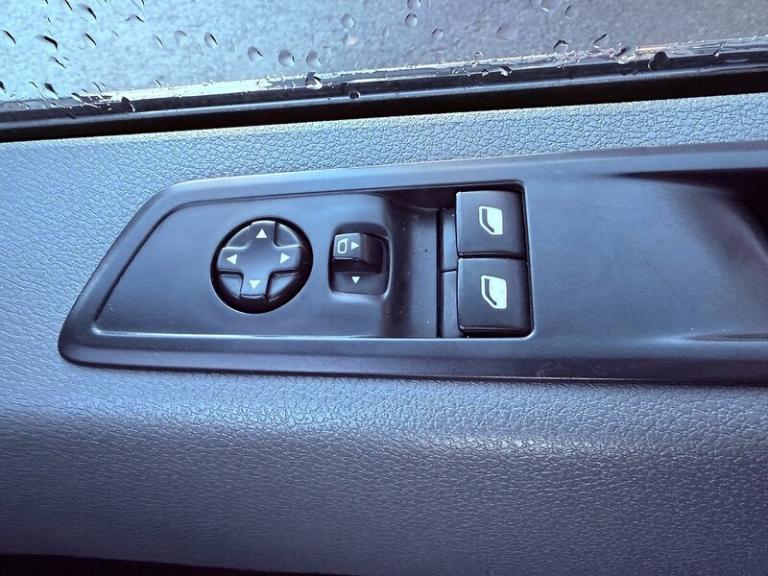  Vauxhall Vivaro Turbo D 2900 Sportive Panel Van Diesel Manual