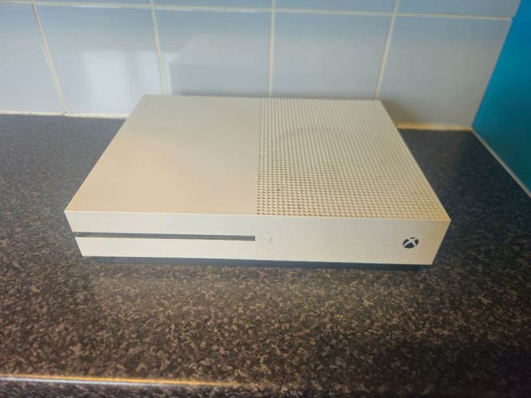 Xbox One S