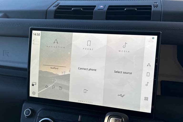 2025 Land Rover Defender 110 3.0 D250 MHEV X-Dynamic SE Auto 4WD Euro 6 (s/s) 5dr SUV Automatic