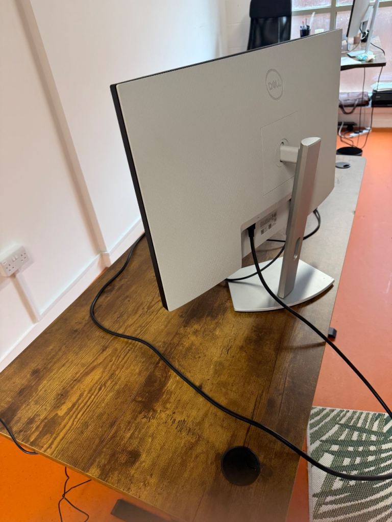 Dell 27 Plus Computer Monitor