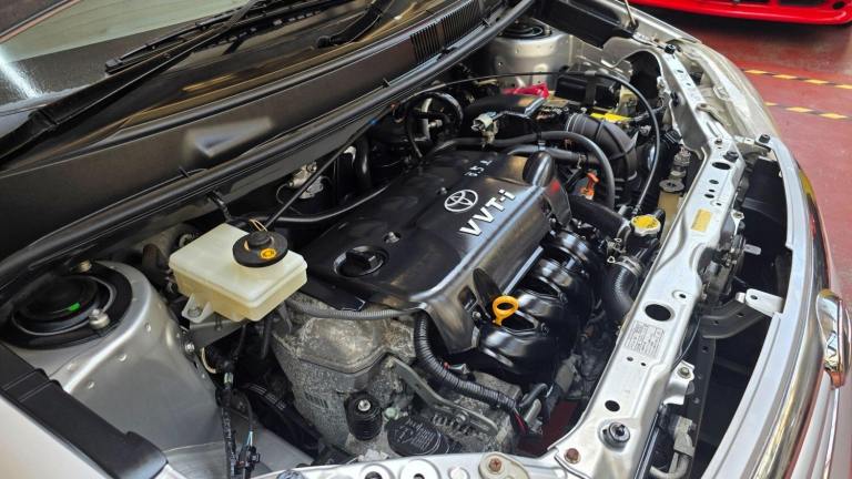 2010 Toyota Raum 1.5 Auto lift mobility chair  Petrol Automatic