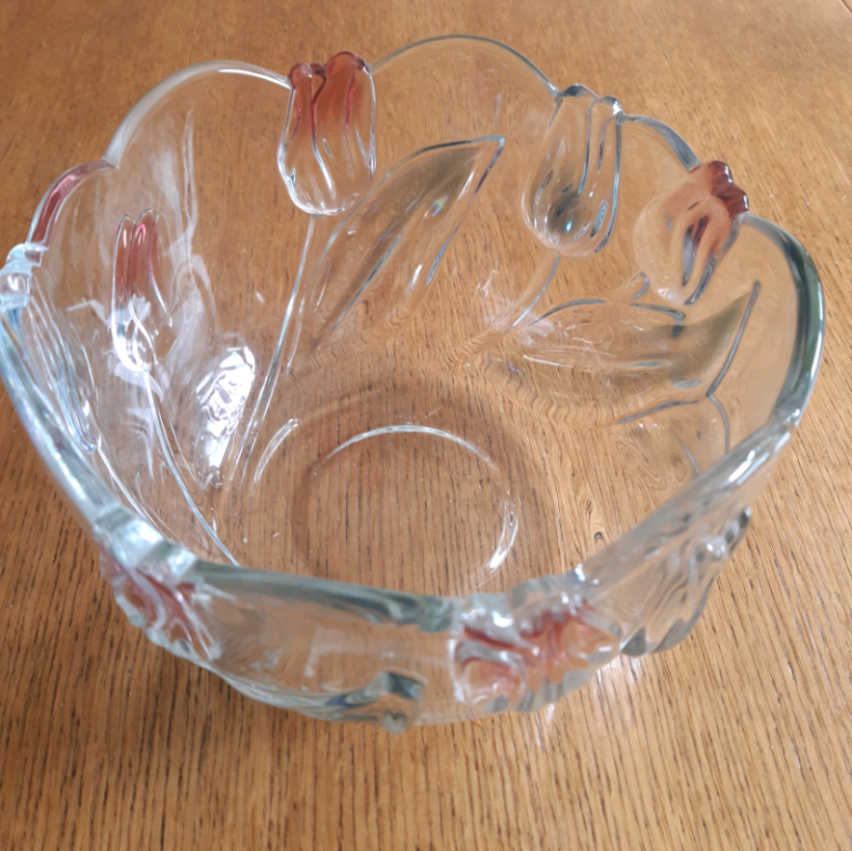 Vintage Mikasa Tulips crystal glass bowl 