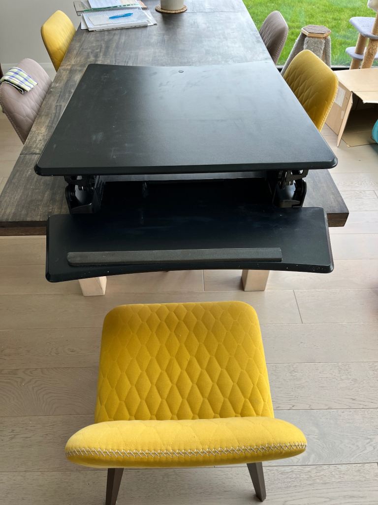 Furna Sit-Stand adjustable desk 