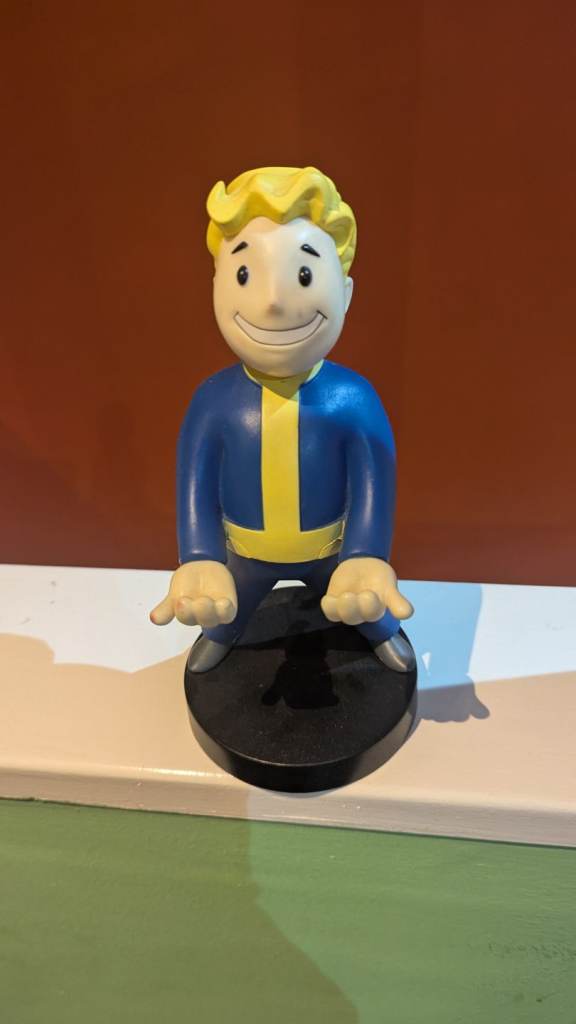 Vault Boy Phone or controller holder 