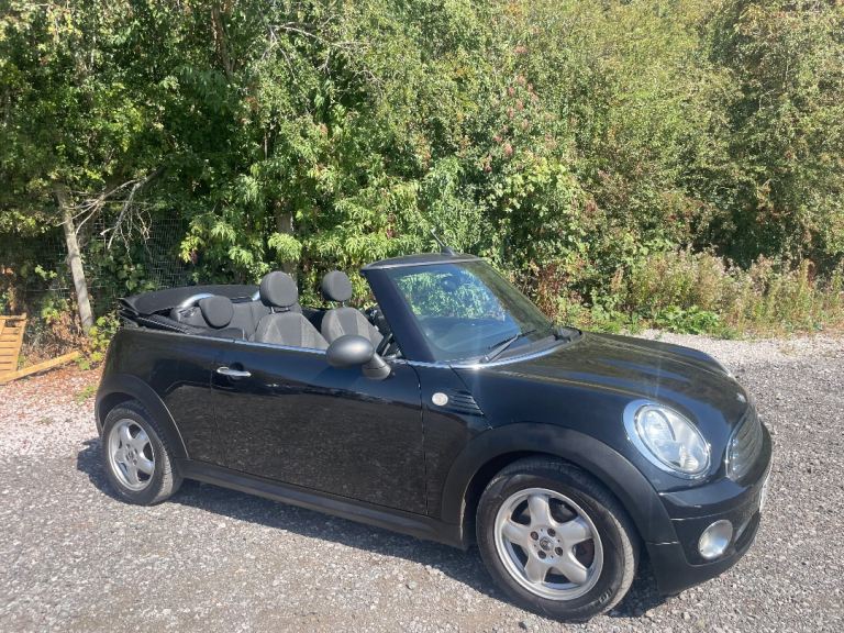 MINI ONE 1.6 CONVERTIBLE PETROL 10  REG POWER HOOD BLACK MOT FEBRUARY 22ND 2027 LOW INSURANCE 40+MPG