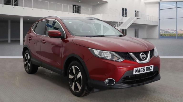 2016 Nissan Qashqai 1.2 Qashqai N-Connecta DiG-T 5dr SUV Petrol Manual