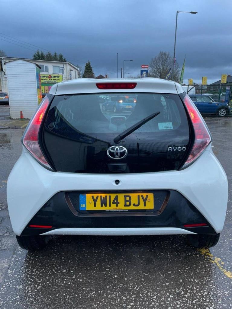 2014 Toyota AYGO 1.0 VVT-i x-play Hatchback 5dr Petrol Manual Euro 5 Euro 5 (68 ps) Hatchback Pet...