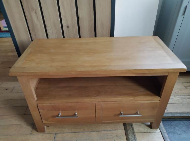 Oak TV unit/ stand 80 x 38 x49 cm H