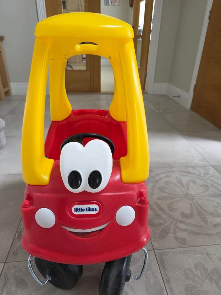 LITTLE TIKES COZY COUPE AR